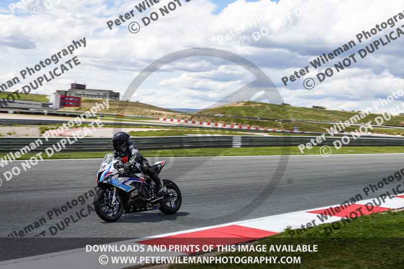cadwell no limits trackday;cadwell park;cadwell park photographs;cadwell trackday photographs;enduro digital images;event digital images;eventdigitalimages;navarra;no limits trackdays;peter wileman photography;racing digital images;trackday digital images;trackday photos